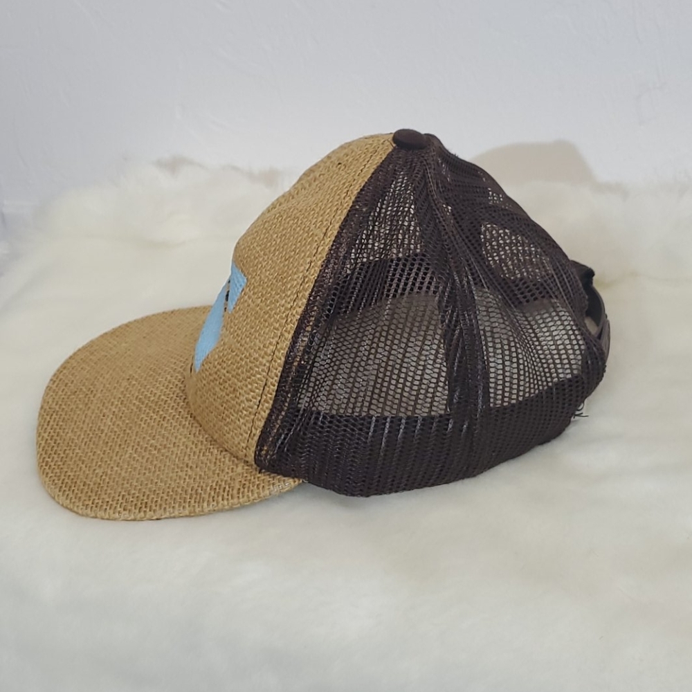 Tom's baseball cap hat - Picture 2 of 6